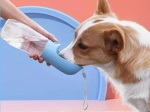 Sticlă portabilă de apă pentru câine și pisică, cu bol integrat, 350 ml